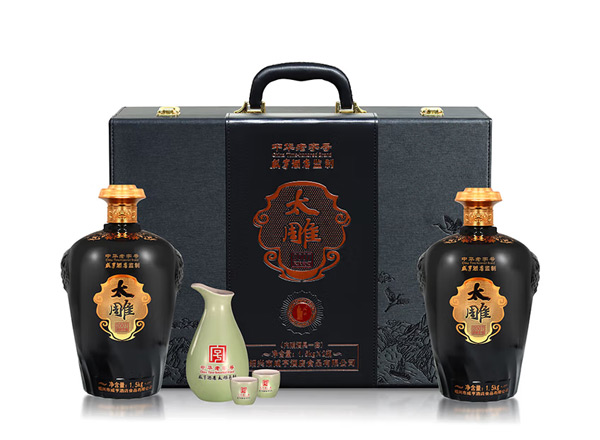 苏州咸亨酒店太雕黄酒回收太雕2007原酿礼盒1.5kg*2糯米酒半甜绍兴黄酒